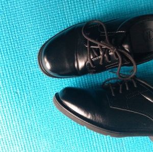 Boys dress shoes. Worn once!